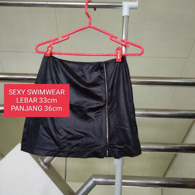 ROK RENANG WANITA SEXY