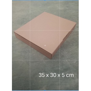

Kardus 35 x 30 x 5 cm --Die Cut dan easy usage—