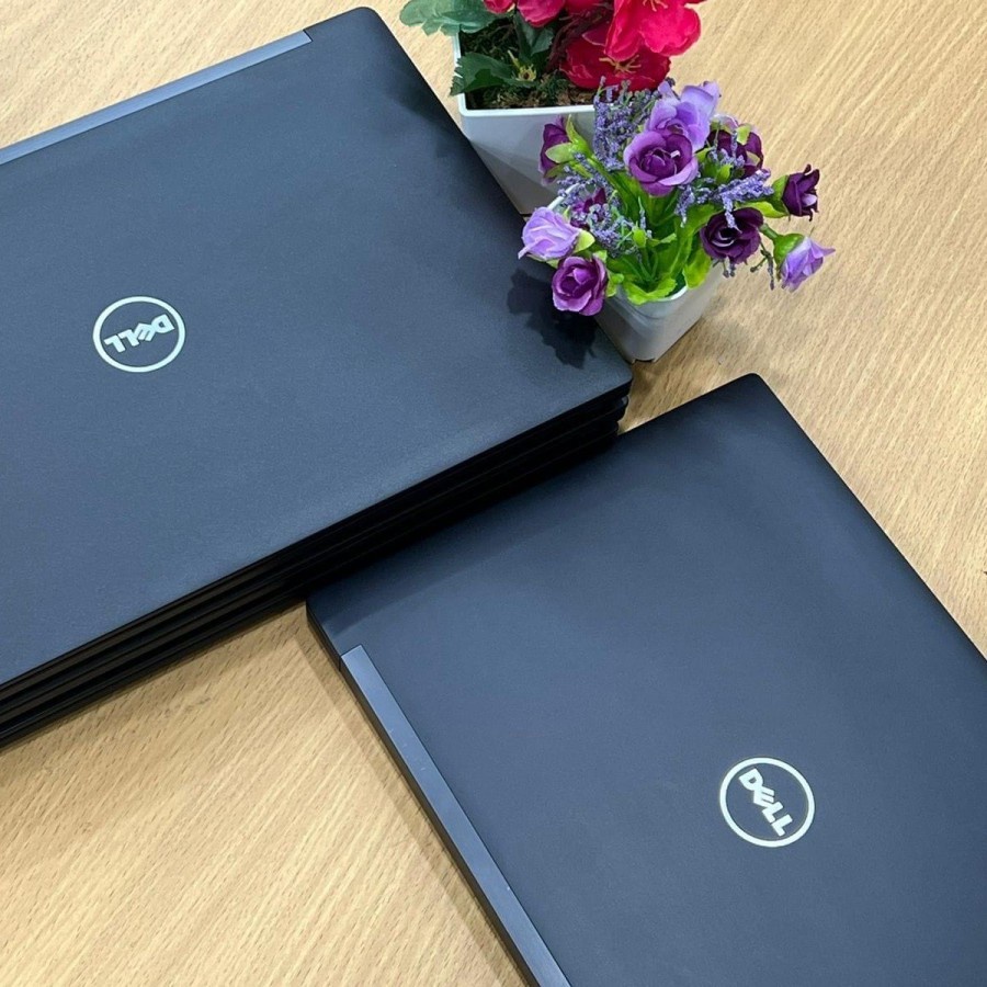 Laptop DELL Latitude E 7470 Core i7 Gen 6 RAM 8GB Like New Murah Gokil - Black, 8 gb