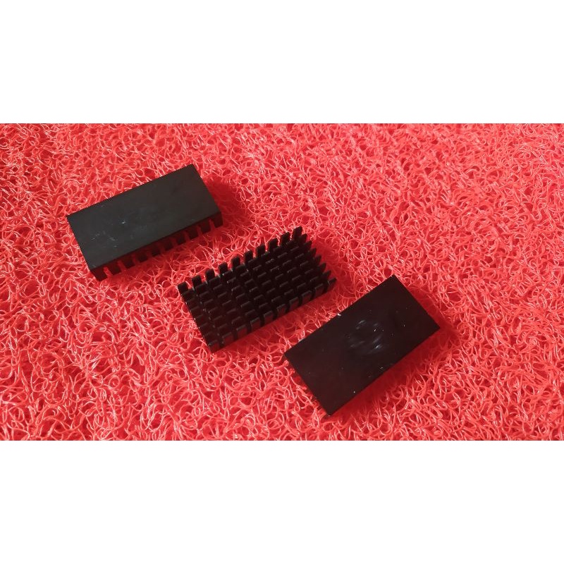 pendingin/heatsink sirip