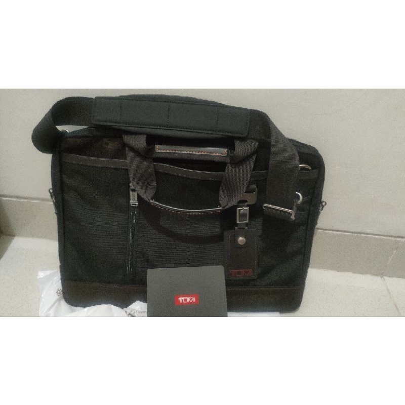 Jual tas laptop/tas kerja TUMI ORIGINAL (NEW BUKAN SECOND) Shopee