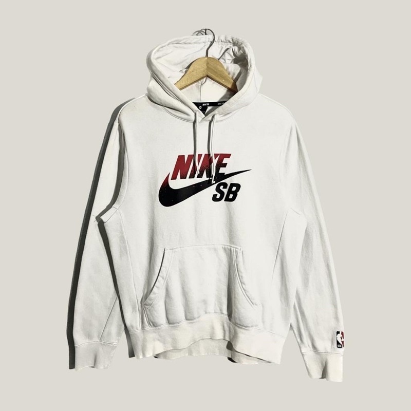 Hoodie nike SB x Nba Putih