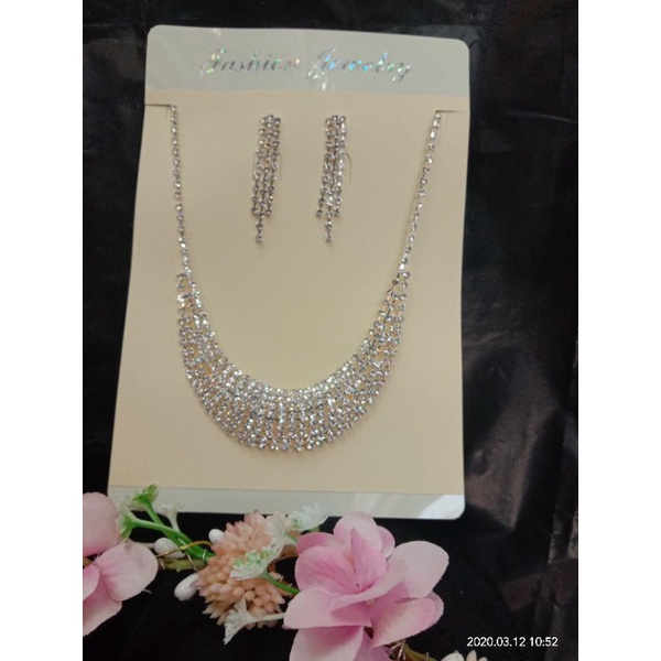 Kalung 1 set anting+kalung pengantin