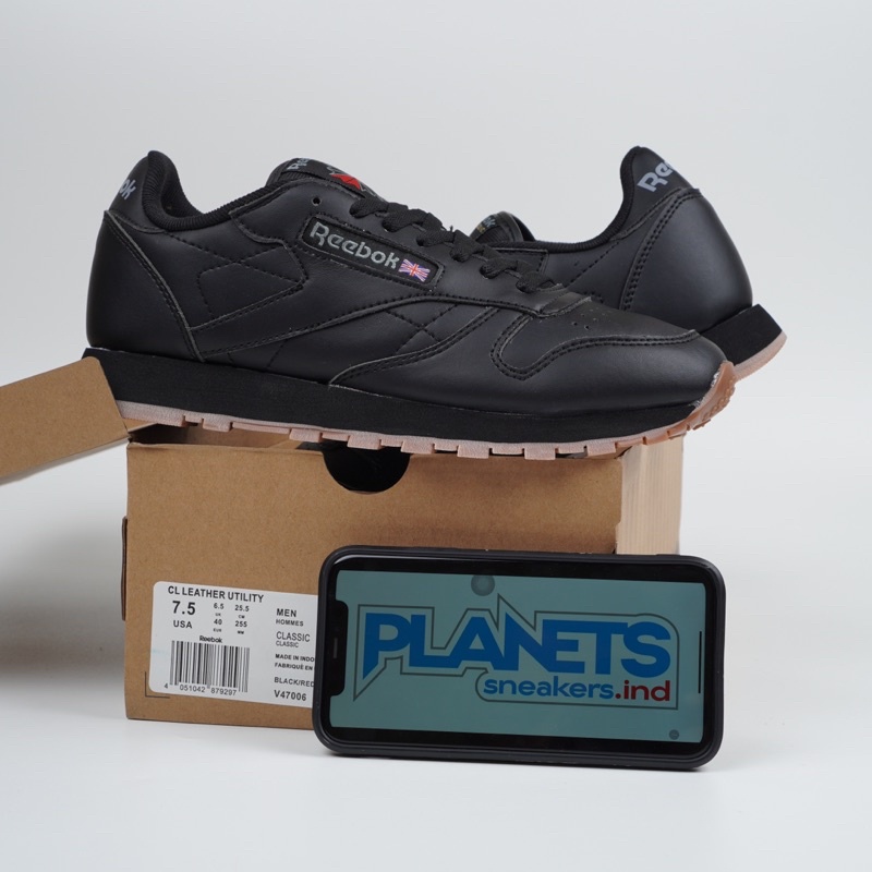 Reebok Classic Leather Black Gum