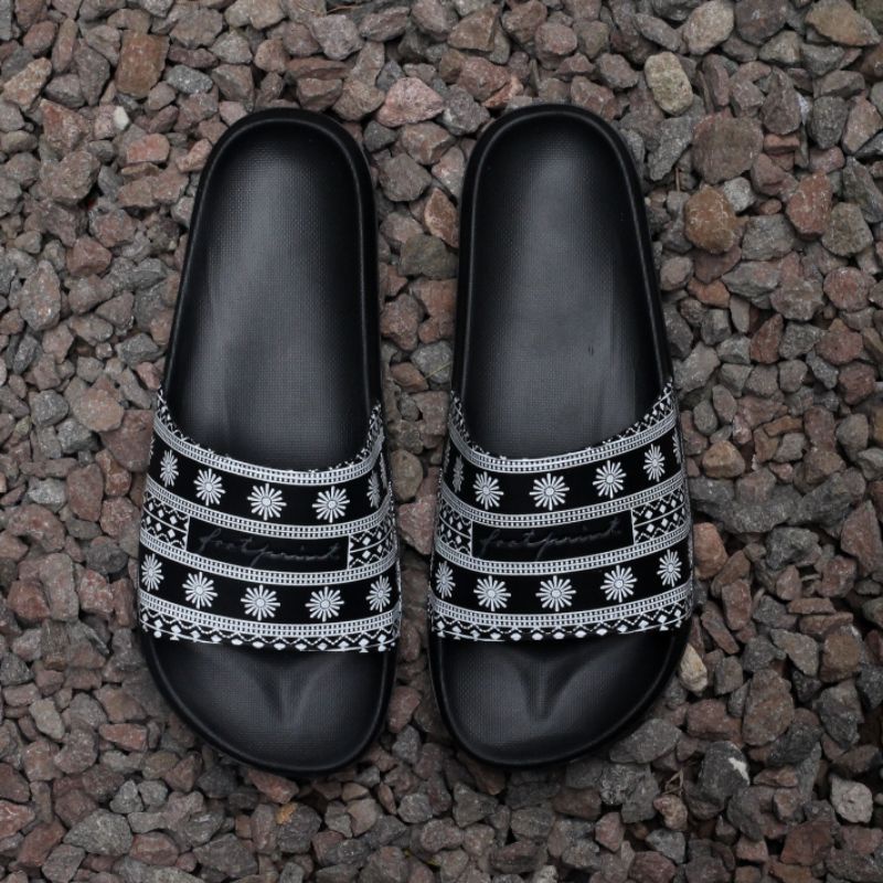 sandal pria terbaru 2021 bermerek | sandal pria