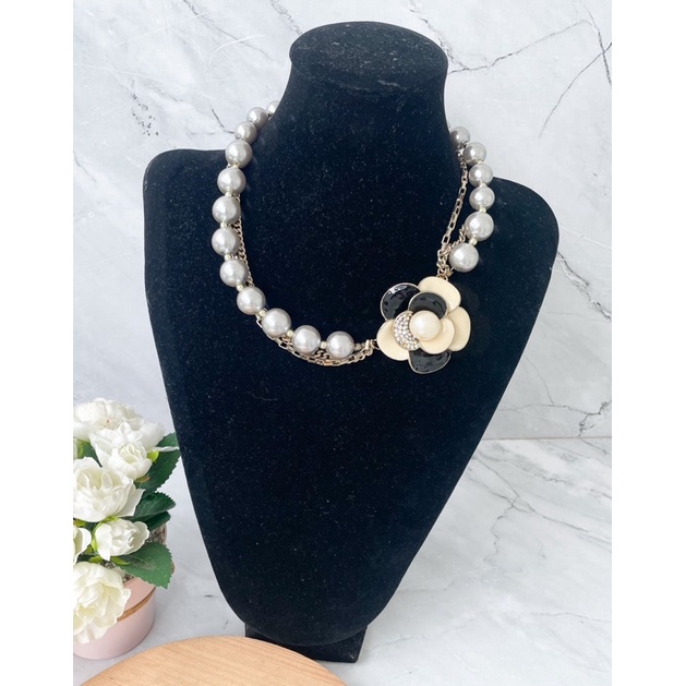 kalung mutiara bunga coker