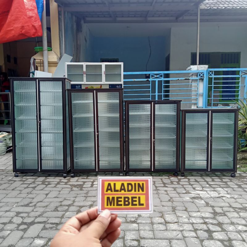 Rak Sepatu Kaca Sidoarjo Aladin Mebel