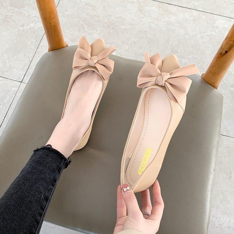 DH 07 SEPATU FLATSHOES WANITA PITA