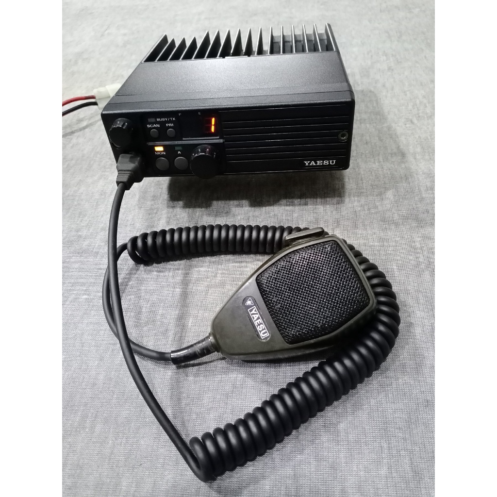 Radio Rig YAESU VERTEX FTL-2011 VHF 40 WATS