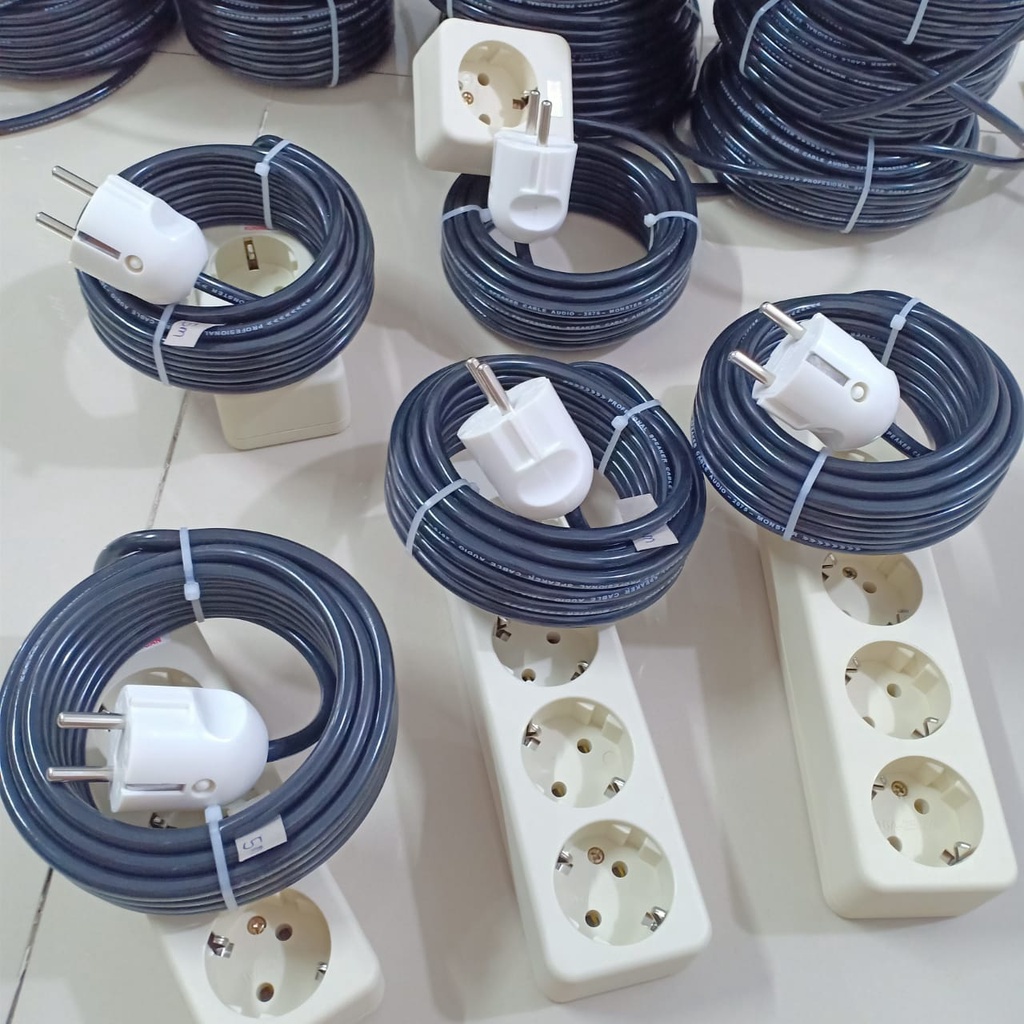 Stop kontak kabel hitam , panjang kabel :15m,20m,25m,30m,35m,45m,.