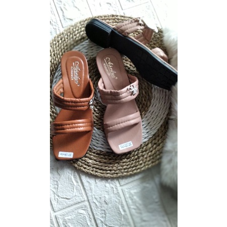 Sandal Wanita terbaru/Slop aprili kekinian/flat nevada