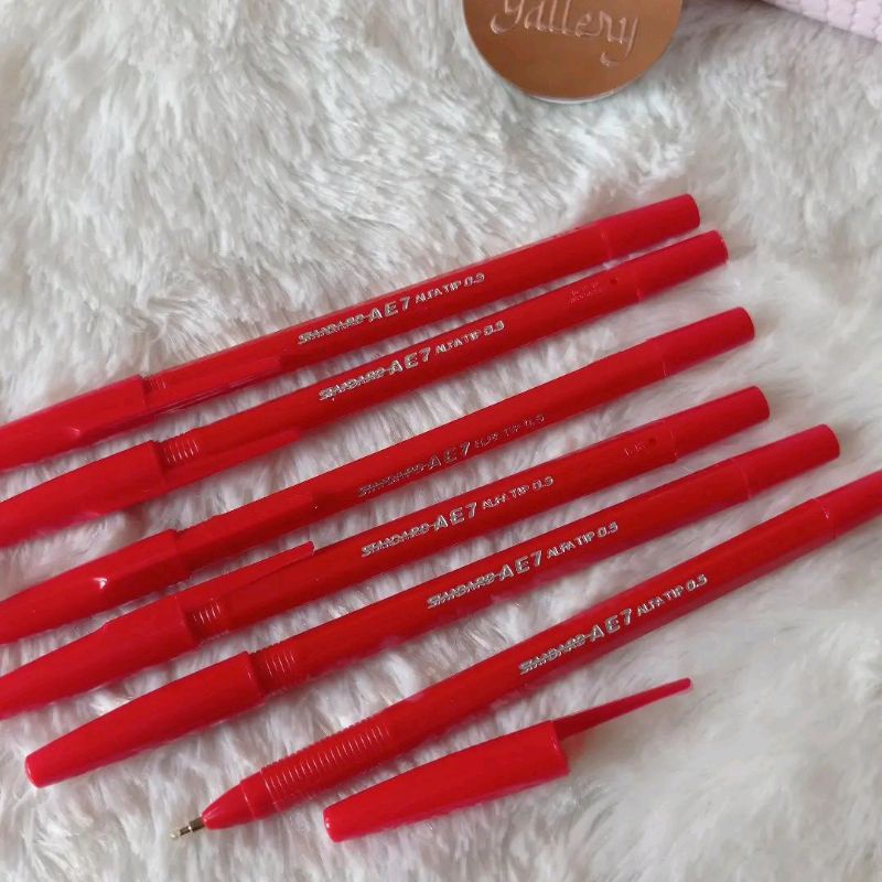 

Pulpen Standard Merah