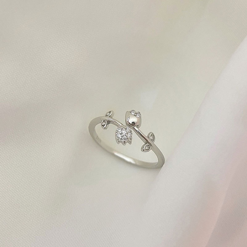 Mhang Cincin Silver Wanita Desain Bunga Tulip Hias Zircon Gaya Korea Untuk Lamaran / Valentine