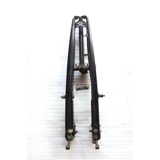 T TE SEGITIGA FORK PORK SHOCKBREAKER SHOCK SHOK SKOK LENGAN AYUN DEPAN SUZUKI FR70 FR80 FR 70 80 FAM