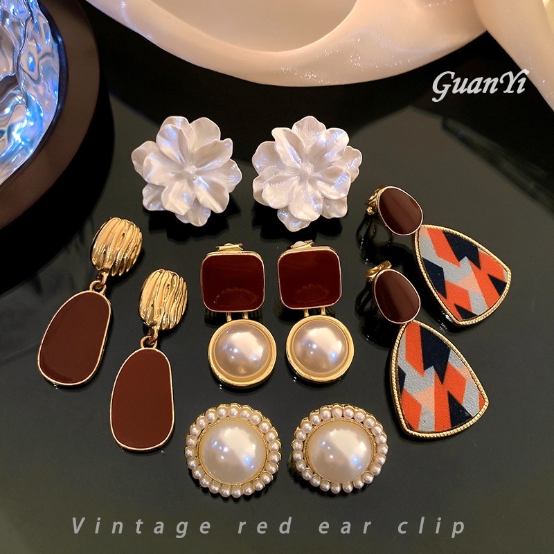 Anting Klip Aksen Mutiara Warna Merah Gaya Retro Korea Untuk Wanita