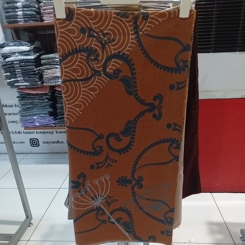 HIJAB MOTIF NAYANIKA