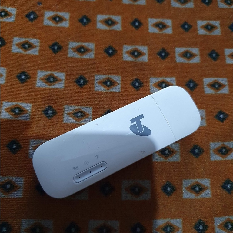 Huawei E8372 Modem Mifi Mifi 4G ada Port Antena