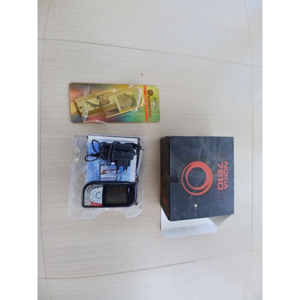 HP Jadul Nokia Daun 7610 fullset masih fungsi