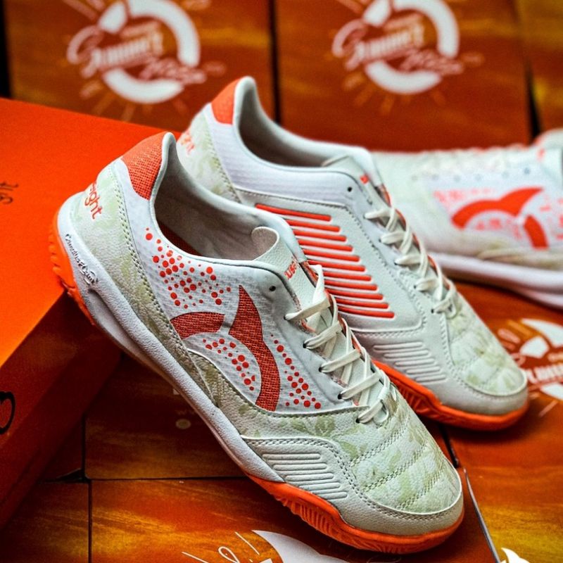 ortuseight jogosala CRUSHER IN white