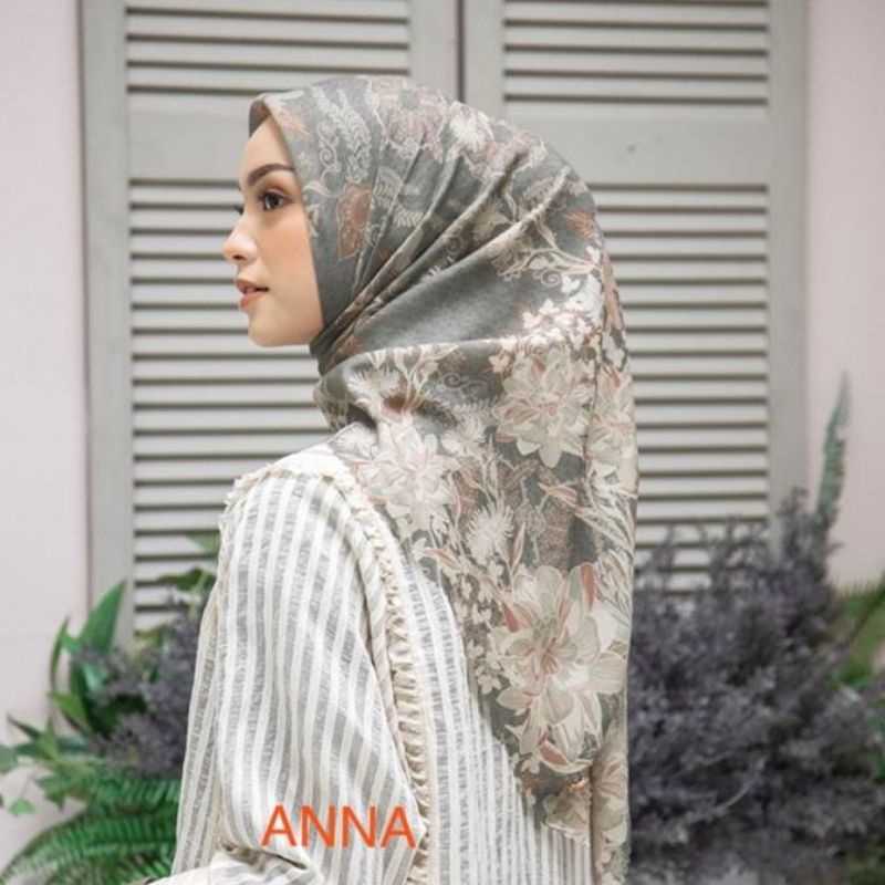 Adeline scarf by heaven lights