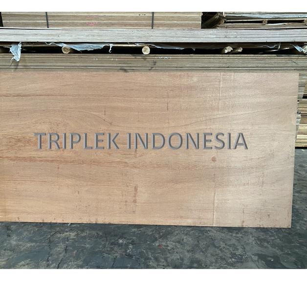 Triplek Cor MC 8mm 122x244cm / Plywood Cor Meranti Campur 8mm 4x8
