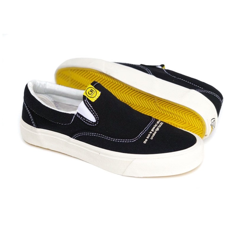 SEPATU CORVALUE FOOTWEAR - SLIP ON NICOSIA BLACK WHITE ORIGINAL