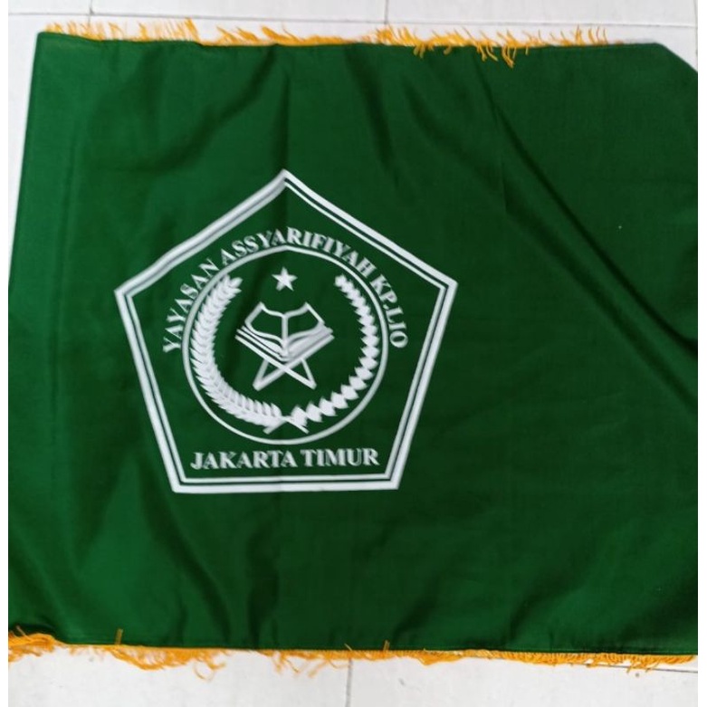 

bendera custom logo sekolah