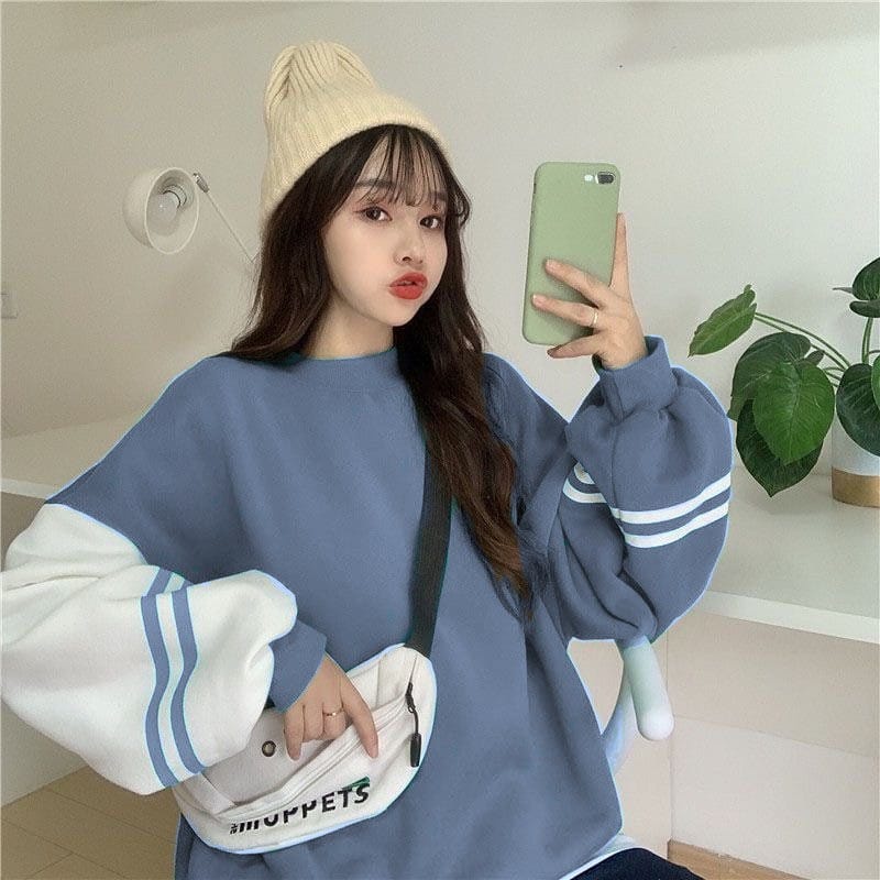 Blouse Wanita Korean Style Sweater Crewneck Wanita Oversize MOONA Korean Style Bahan Fleece Lembut Dan Tebal