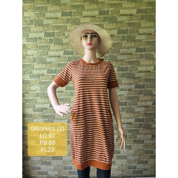 DRESS KAOS LENGAN PENDEK GRAPHIS
