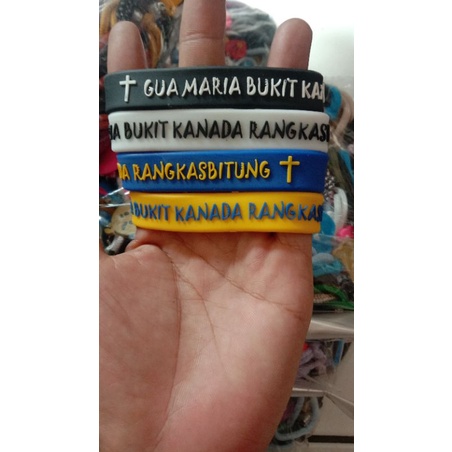 Gelang karet custom min.100 pcs(hrg sudah termasuk biaya mold)