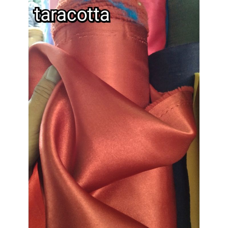Kain saten satin Super glowing lebar 1.50 cm tebal &amp; tidak terawang bahan satin dekorasi / puring kebaya pengantin