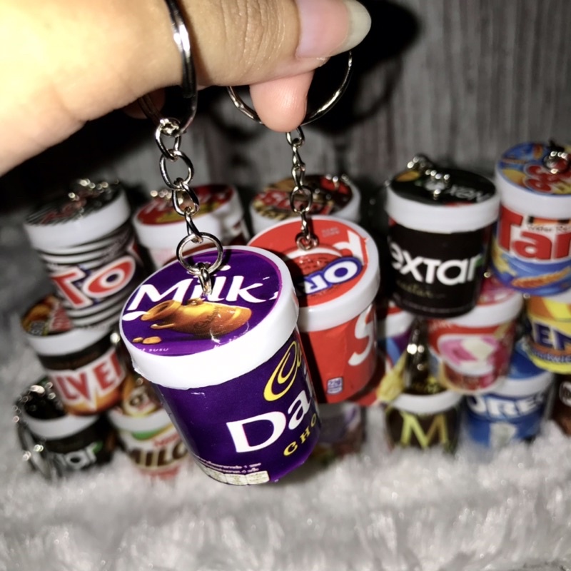 GANTUNGAN KUNCI CUP ESKRIM BISA BUKA TUTUP MINIATUR SNACK TOPLES MURAH HARGA 1 BIJI UKURAN MINI / SOUVENIR PERNIKAHAN / GANCI SNACK GANTUNGAN KUNCI SNACK ULTAH ANAK ULANG TAHUN