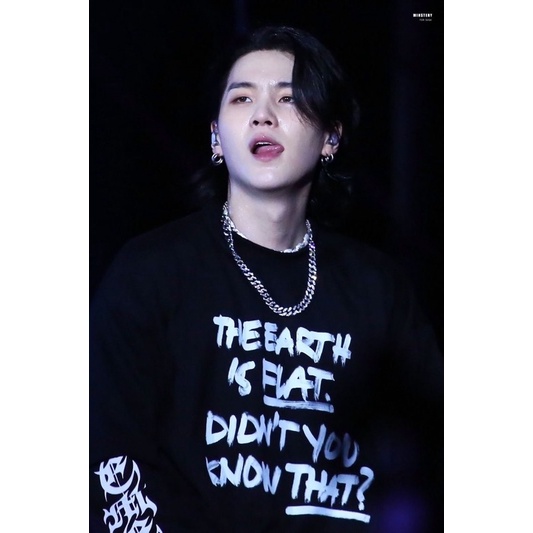 BOOKED PERSONA 1 YOONGI