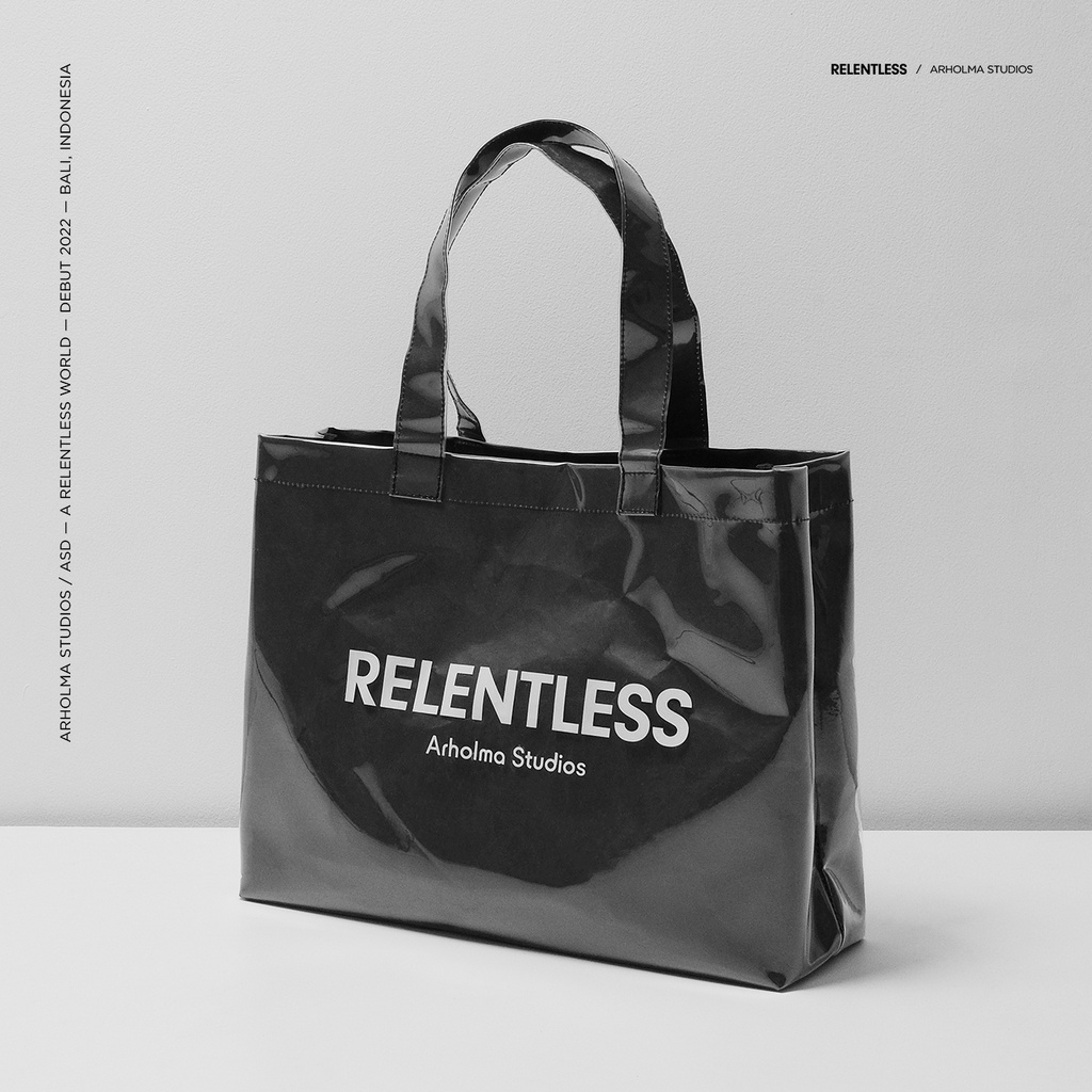 ARHOLMA STUDIOS – TOTEBAG &quot;EVERYDAY&quot; PVC BLACK