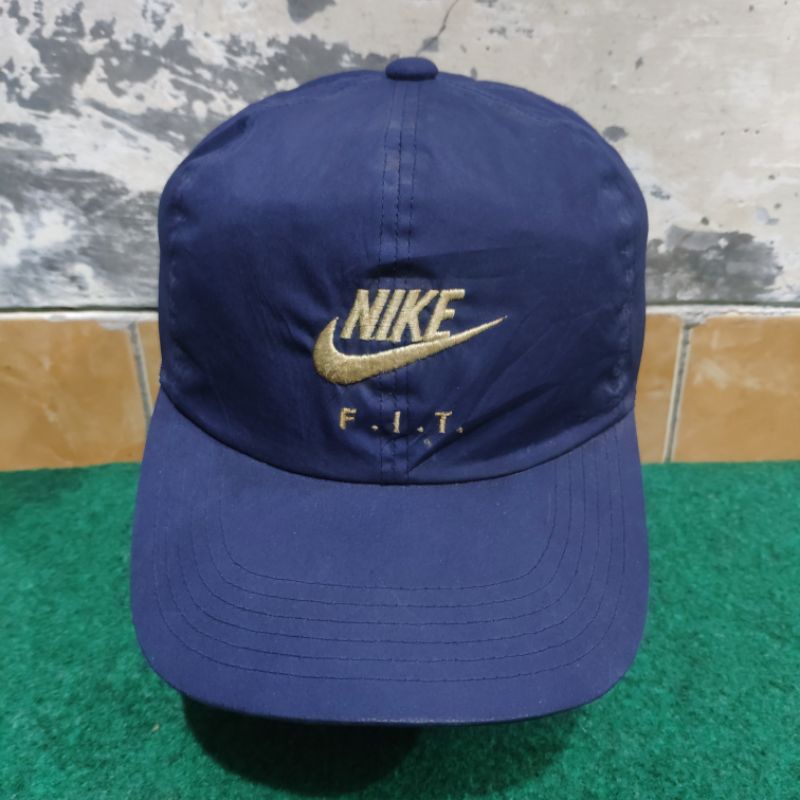 Topi Caps Nike Vintage Spellout Strap minus