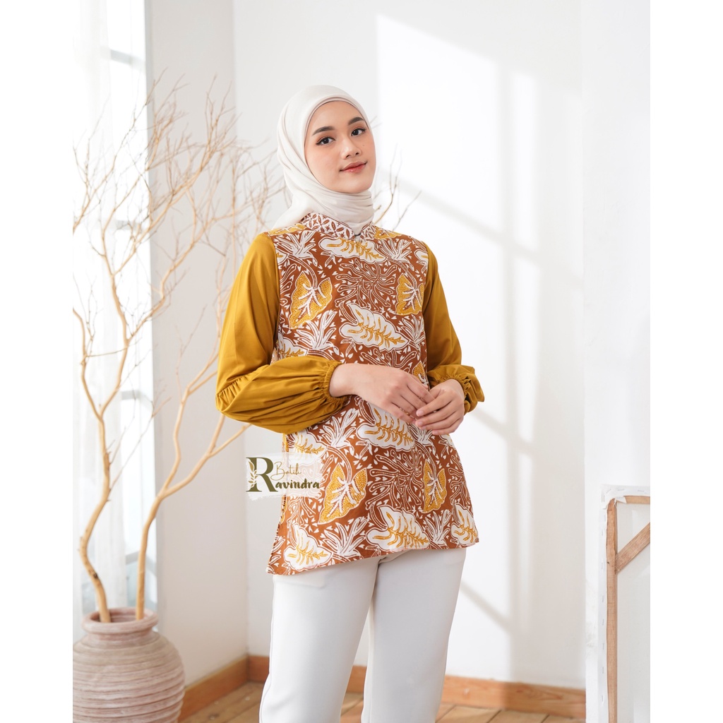 Blouse Batik Cap Daun Kuning Kombinasi Toyobo