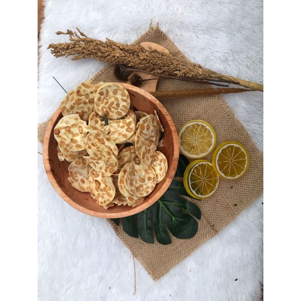 

Keripik tempe asli dari kedelai dan homemade best seller