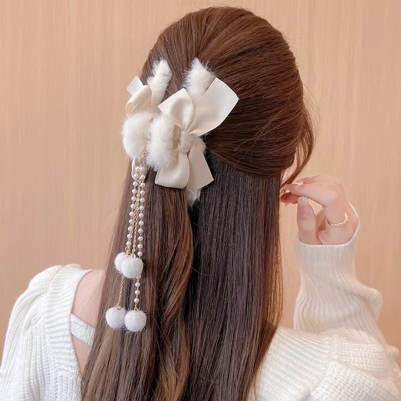 Delunashop_Acc Jepit Rambut Wanita Motif Kupu Jedai Bulu Pom Pom Gaya Korea Import