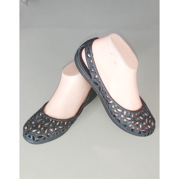 Sepatu Karet Wanita Q1151 Empuk Anti Selip Anti Air Sepatu Slip On Karet