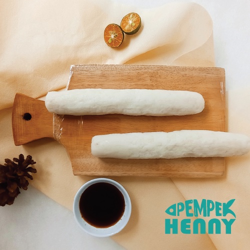 

Pempek Lenjer Besar Frozen