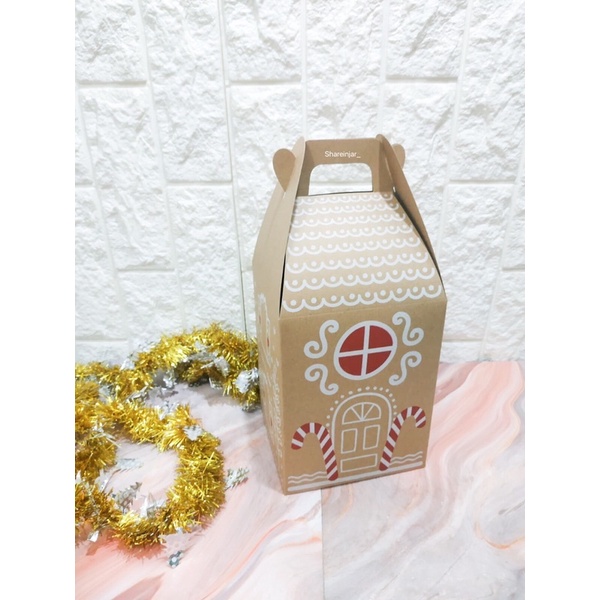 

Gable Box Merry Christmas Packaging Hampers Kue Cookies Natal 3 Toples 500g