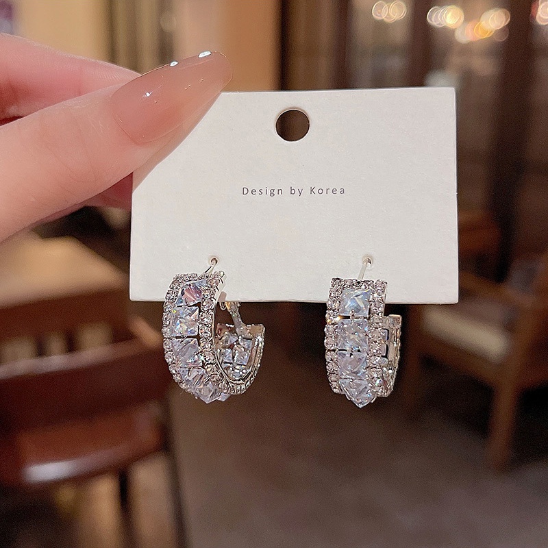 Anting Hoop Bentuk C Bahan 925 Silver Needle Aksen Zirkon