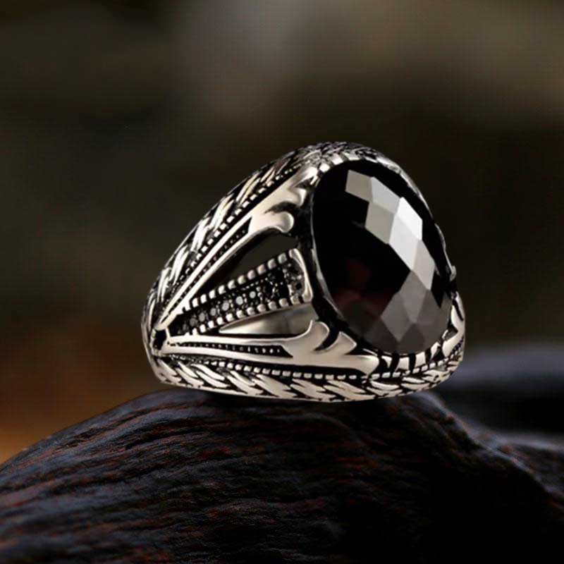 Cincin Bahan Titanium Steel Warna Silver Hias Batu Permata Agate Hitam Gaya Vintagepunk Untuk Pria