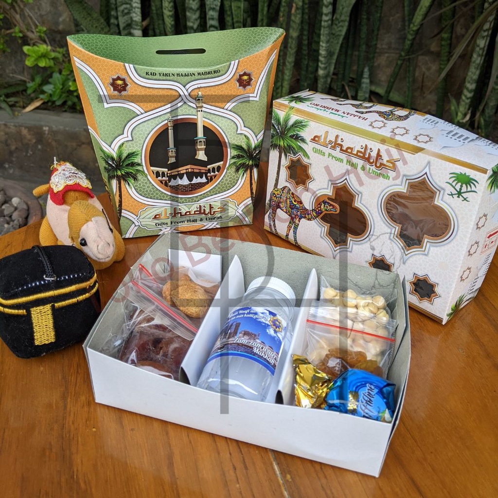 paket souvenir oleh oleh haji dan umroh + air zamzam ori + kacang almond + coklat arab