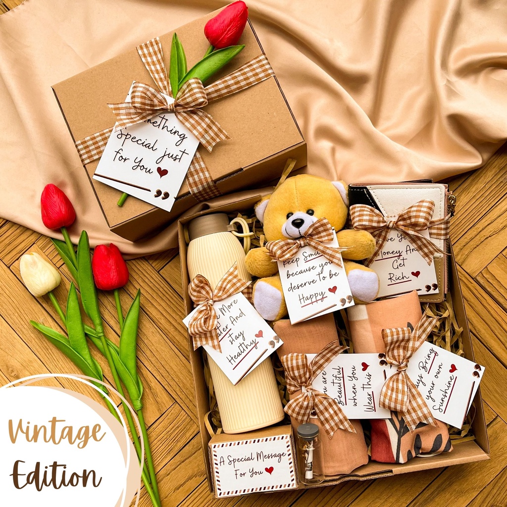 [VINTAGE] KADO ULANG TAHUN CEWEK WISUDA ANNIVERSARY | HAMPERS GIFT BOX SAHABAT CEWEK | KADO HAPPY BIRTHDAY KADO HAPPY GRADUATION | KADO PACAR CEWE