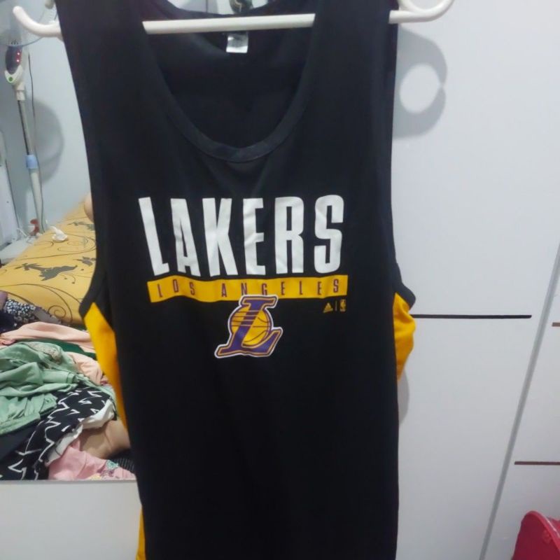 kaos lakers Los angeles adidas original kondisi masih bagus dipake sekali