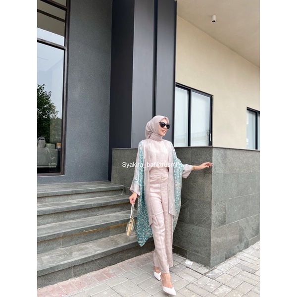 SET MALIKA