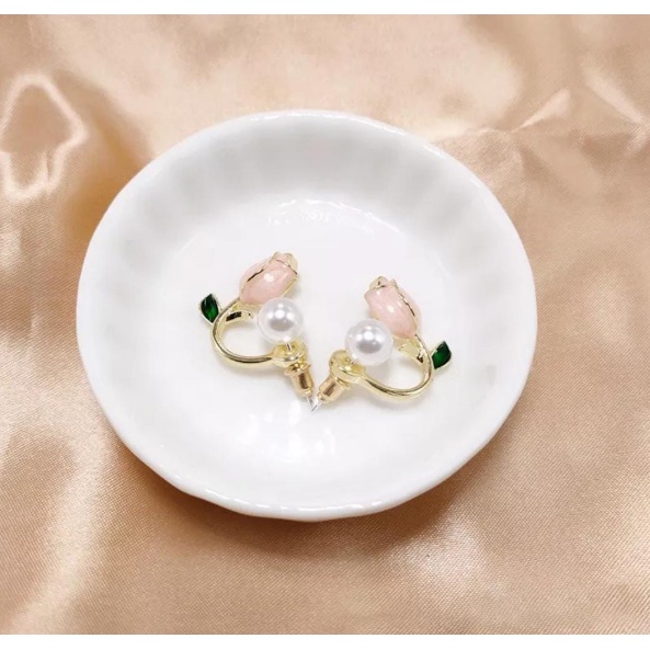 Anting mutiara tulip korea wanita