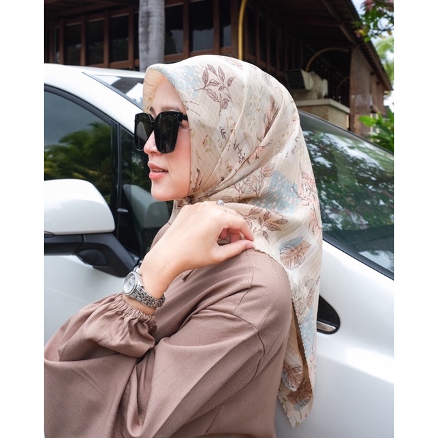 SIEELA SCARF