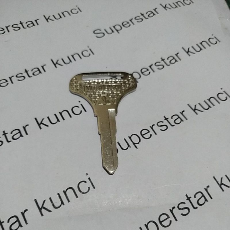 Bahan kunci Mitsubishi Col disel